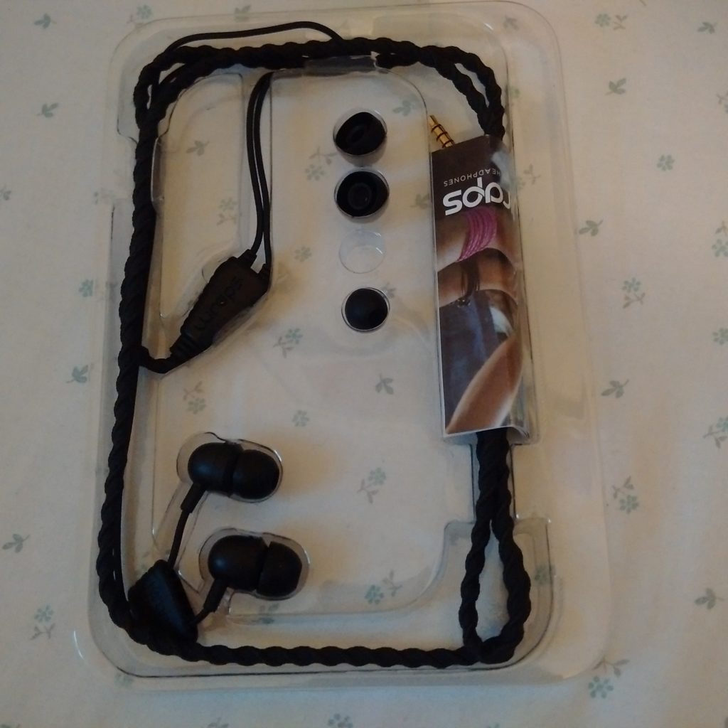 Lifeandsullifestyle.com - Wrap Talk earphones