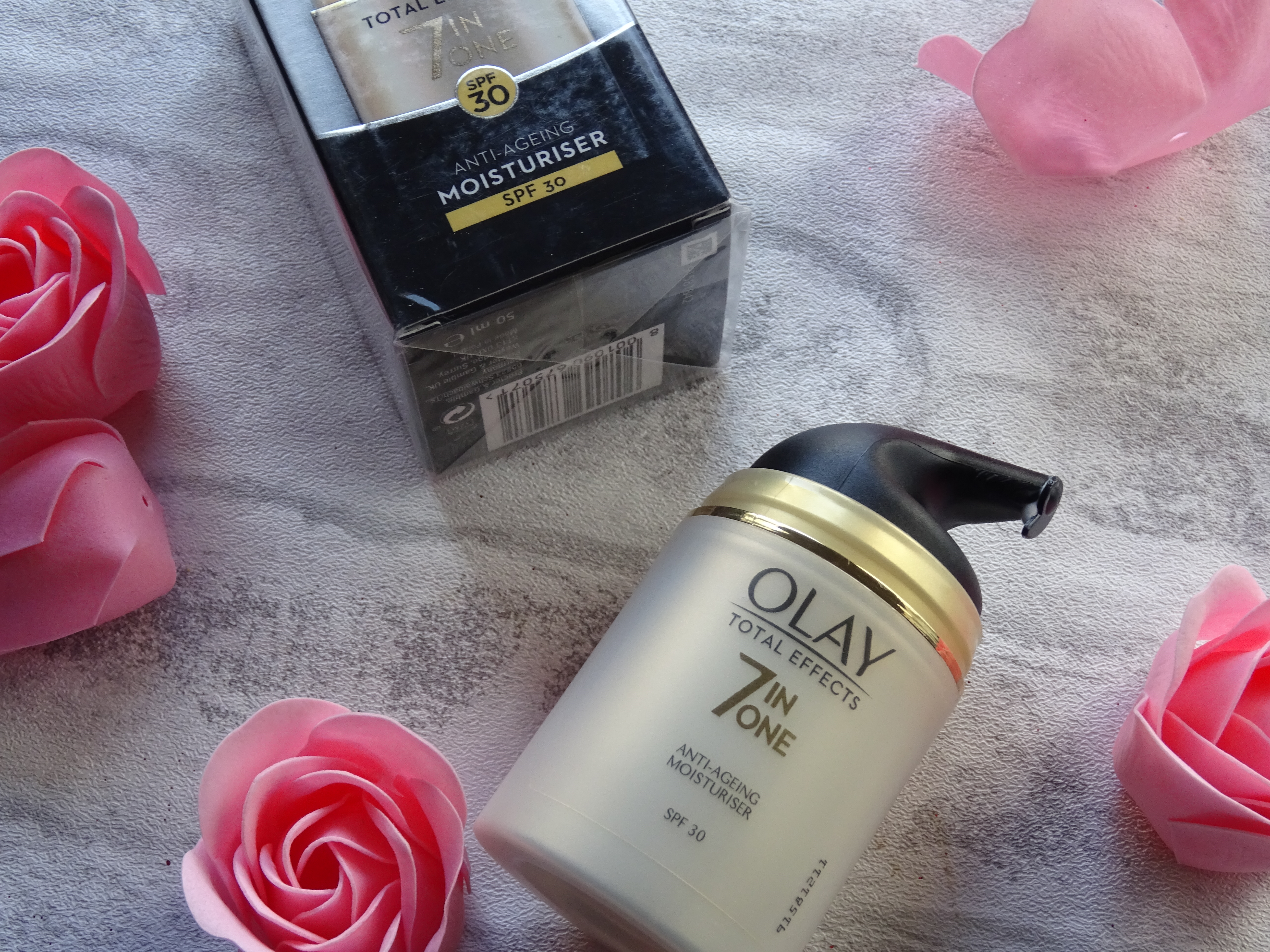 www.lifeandsoullifestyle.com – Olay skincare review