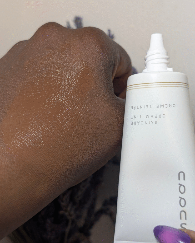 SUQQU Creamy Skin Tint Texture and Product Swatch UK Review
