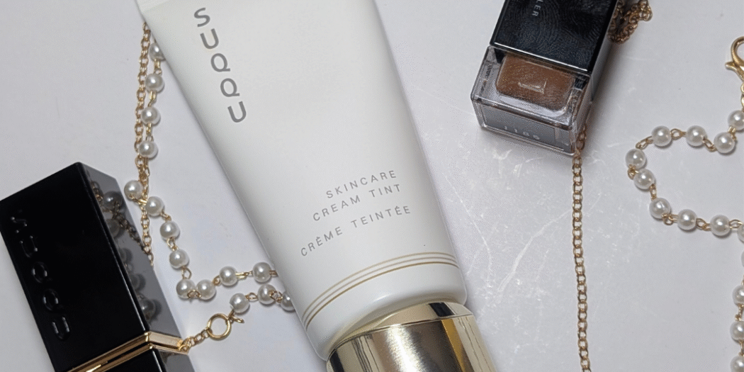 Flatlay of SUQQU Skincare Cream Tint and Creamy Cover Concealer