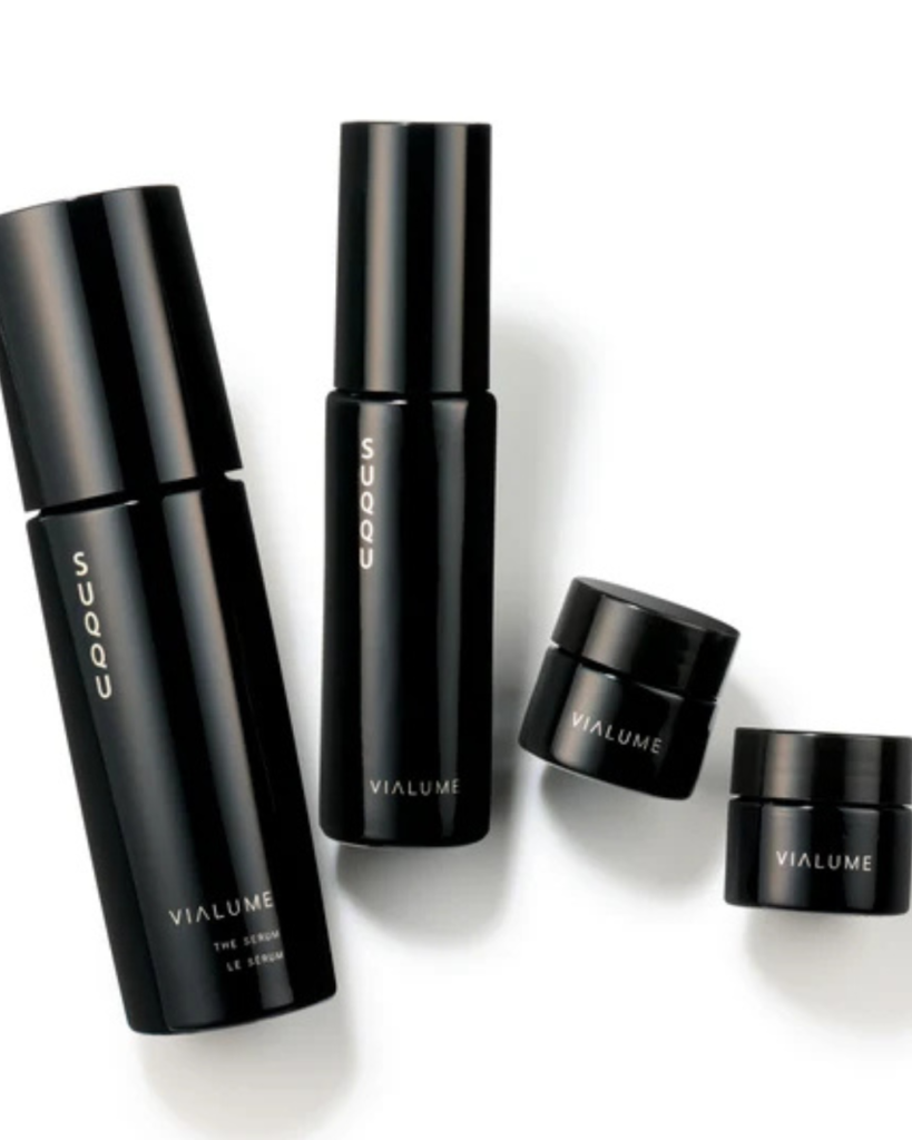 SUQQU Vialume The Kit luxury skincare set for winter hydration and radiance.